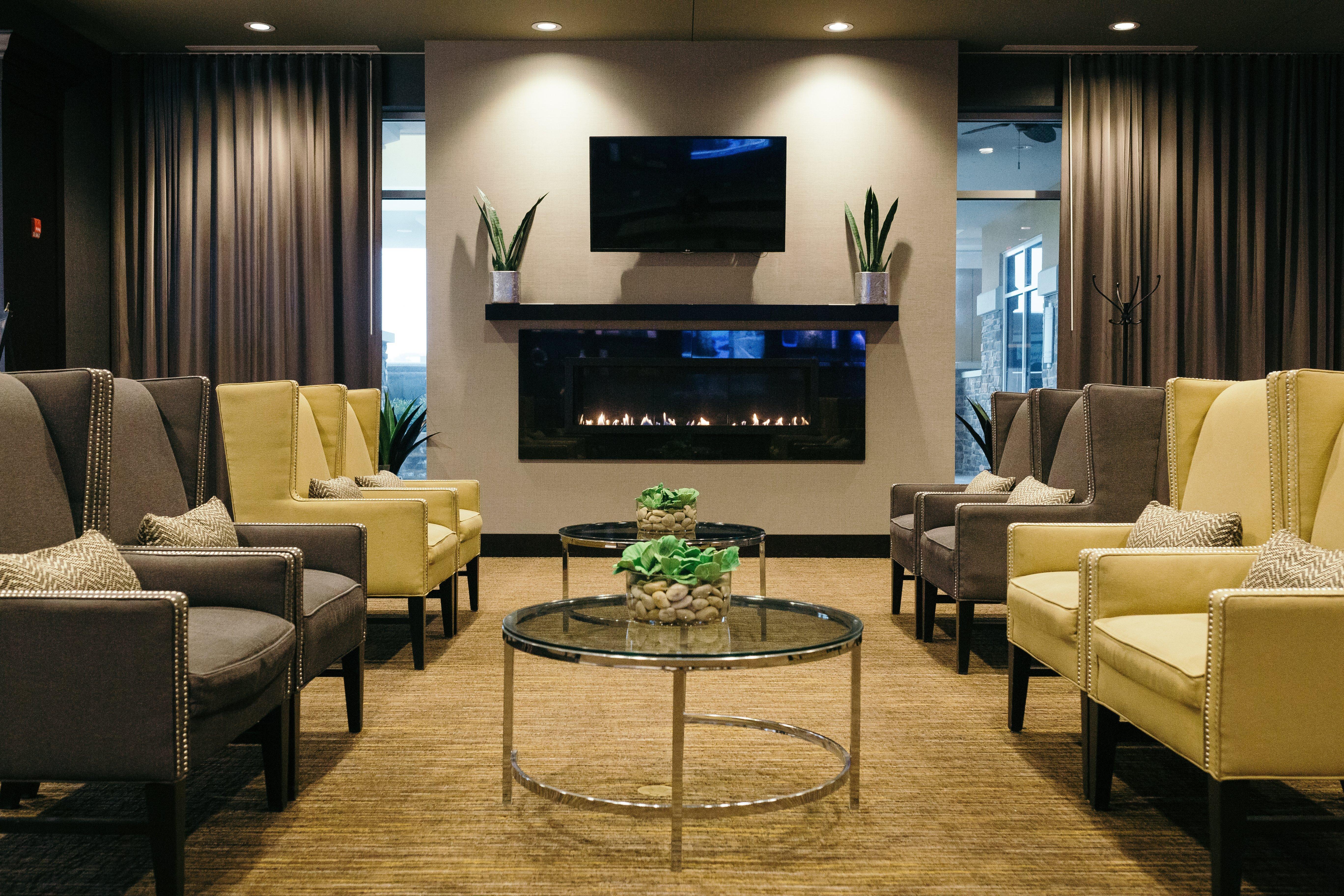 Holiday Inn And Suites East Peoria By Ihg Dış mekan fotoğraf